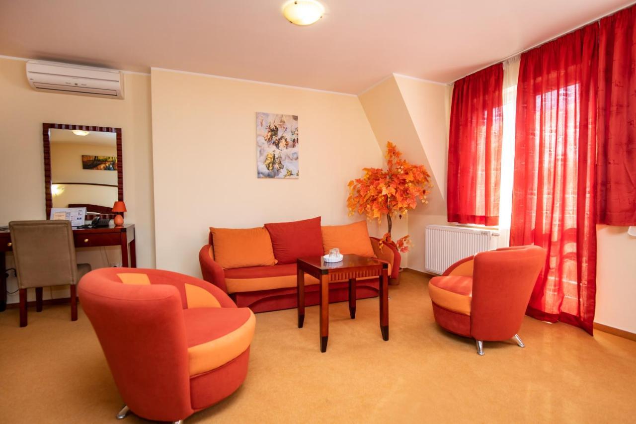 Hotel Boss Zilina Luaran gambar
