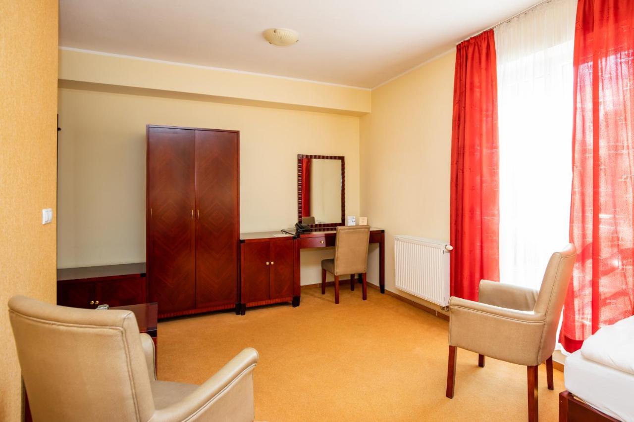 Hotel Boss Zilina Luaran gambar