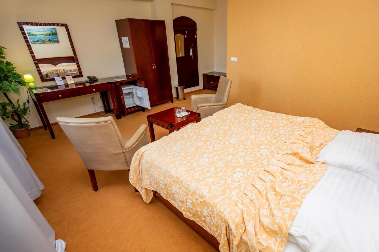 Hotel Boss Zilina Luaran gambar