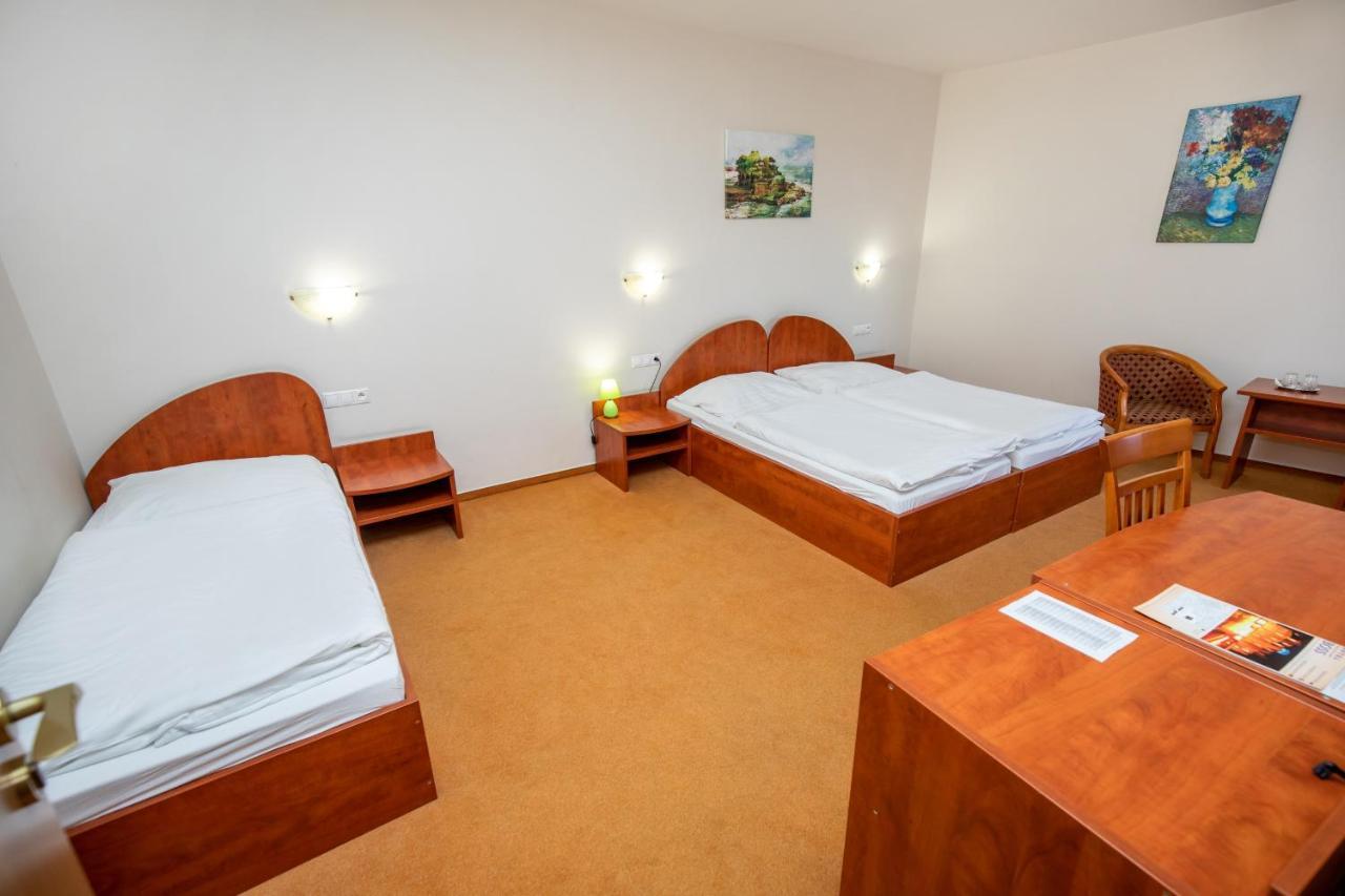 Hotel Boss Zilina Luaran gambar