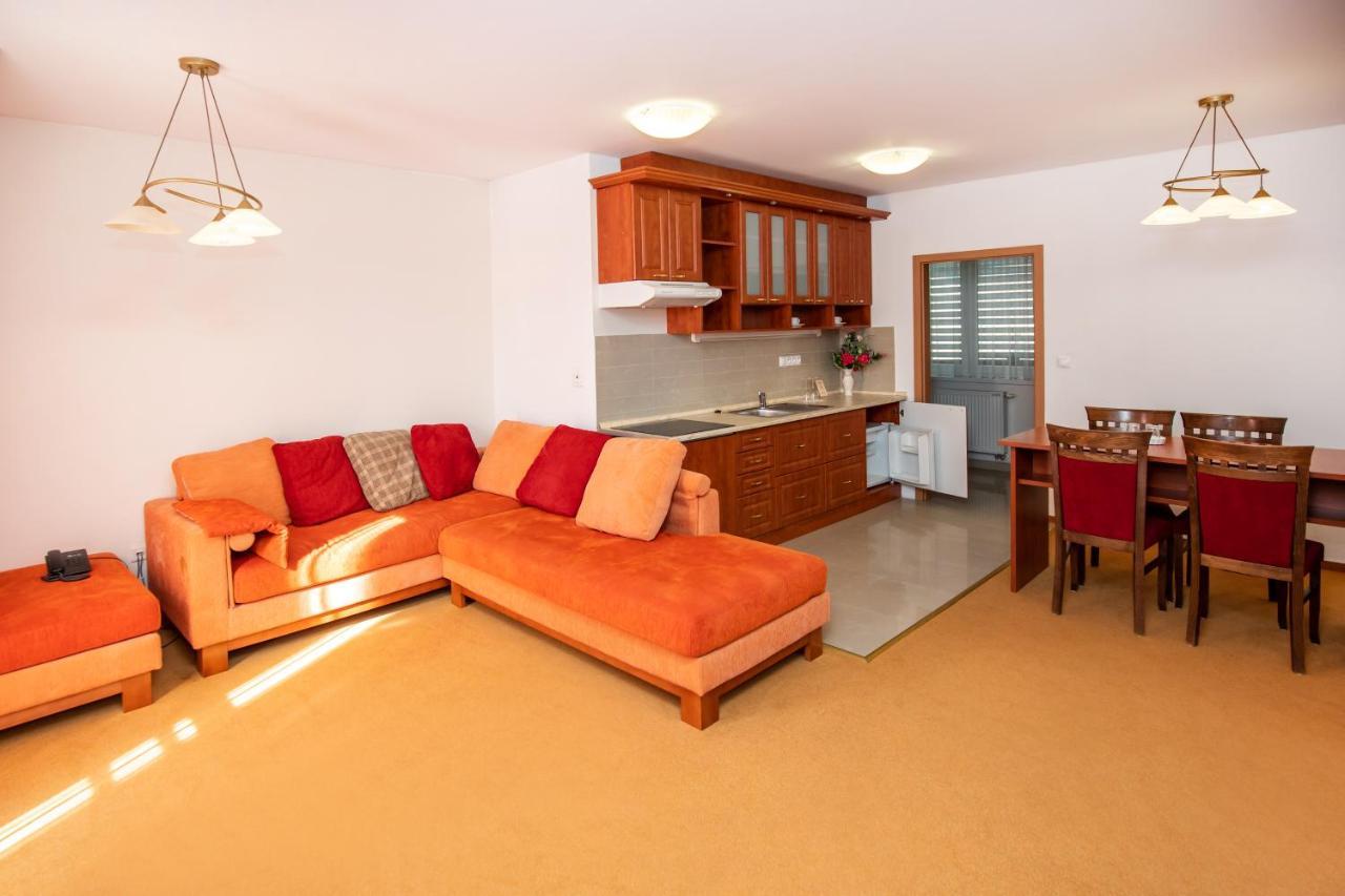 Hotel Boss Zilina Luaran gambar